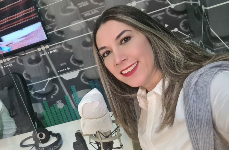 Designa Gobernadora a Adriana Ruiz como encargada de despacho de la Coordinación General de Comunicación