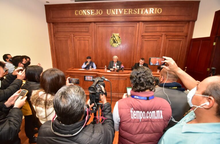 46 años de experiencia respaldan al Dr. Jesús Villalobos Jión, nuevo Rector de la UACH