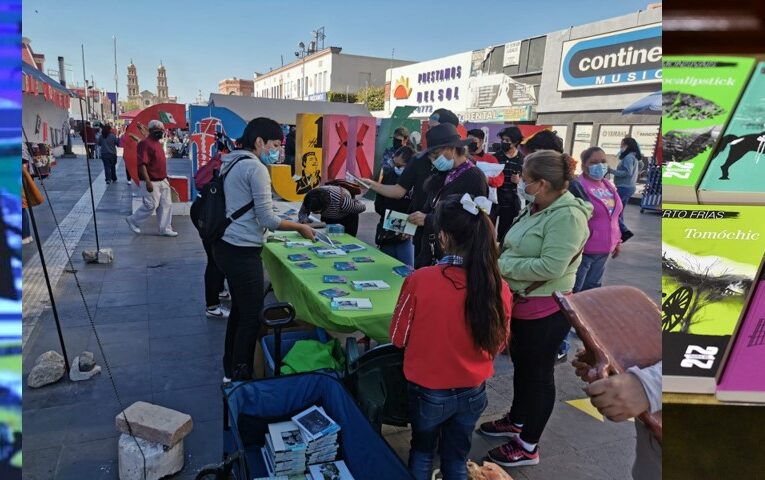 Llega a Ciudad Juárez “1 KM de libros” dónde se otorgarán ejemplares de la serie “21 para el 21”