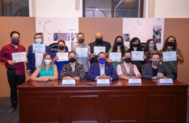 Entrega Alcalde reconocimientos a 10 ganadores del Programa Editorial Chihuahua 2022