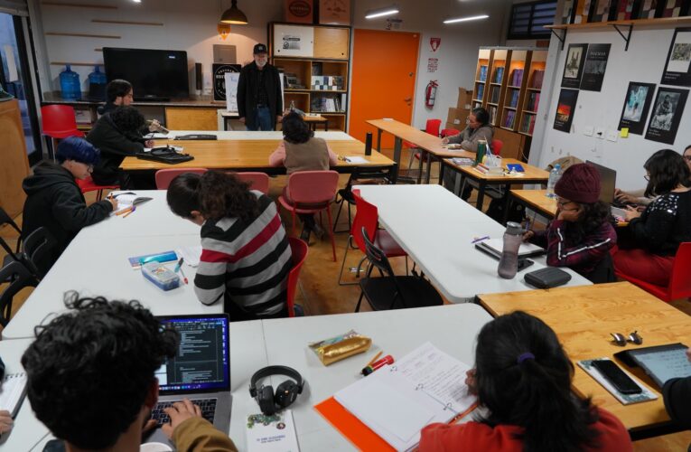 Realiza Municipio taller de Relato para profesionalizar a escritores.