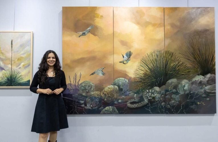 Destaca maestra de la Facultad de Artes de la UACH en el mundo de las artes plásticas.